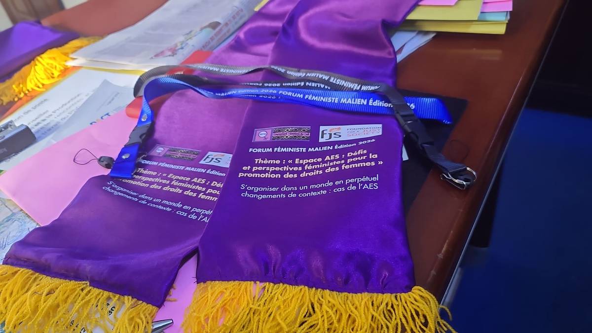 Écharpes satin personnalisées